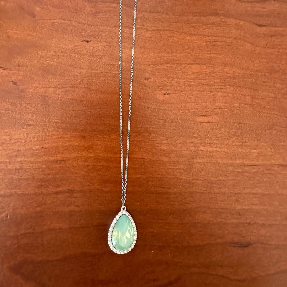Silver Necklace with Aquamarine Stone